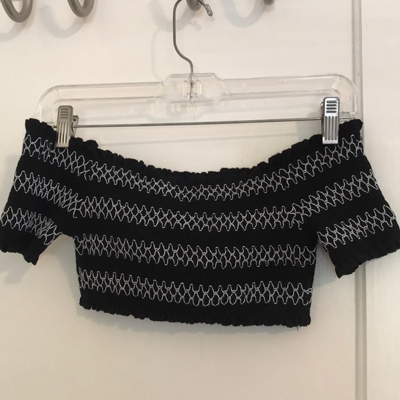 urban outfitters crop top - Picture 2 of 2